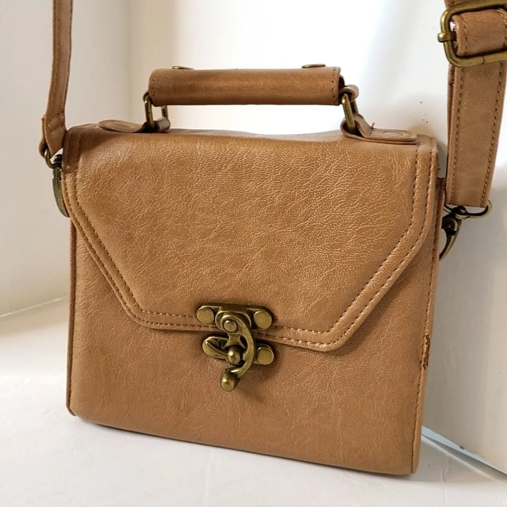Tan Square Crossbody Bag - Picture 4 of 8